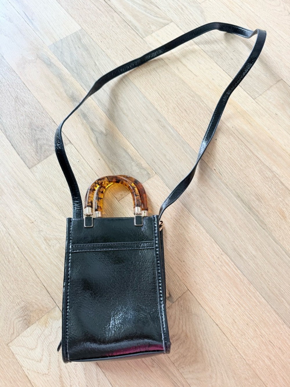 ANTHROPOLOGIE Patent North South Bag - Picture 4 of 6